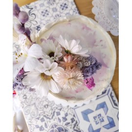 Tarta con flores naturales