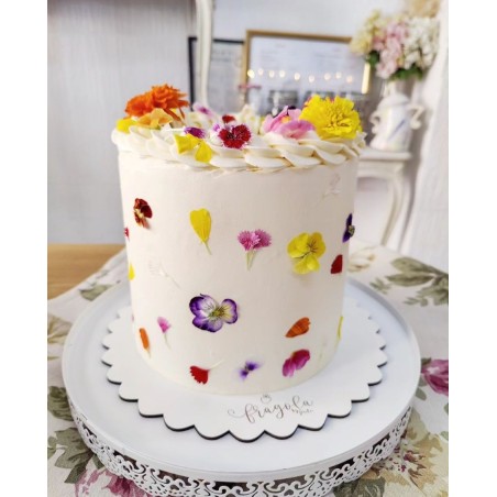 Tarta con Flores Prensadas